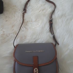 Dooney &Bourke crossbody bag